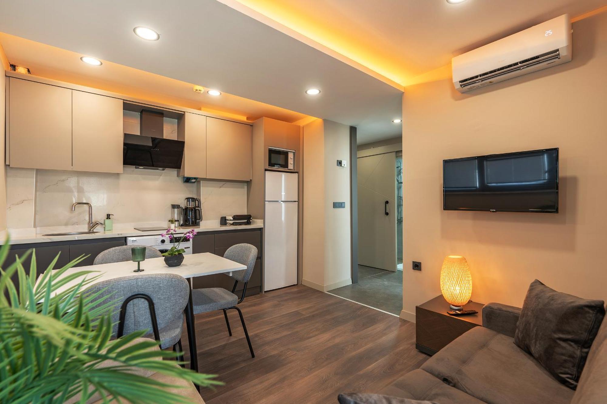 Doqu Suites Hotel Анталия Екстериор снимка