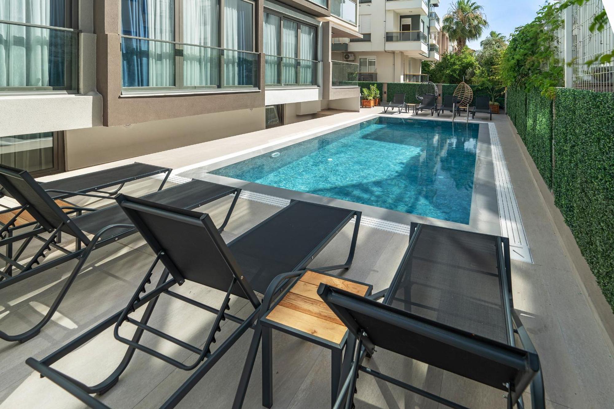 Doqu Suites Hotel Анталия Екстериор снимка