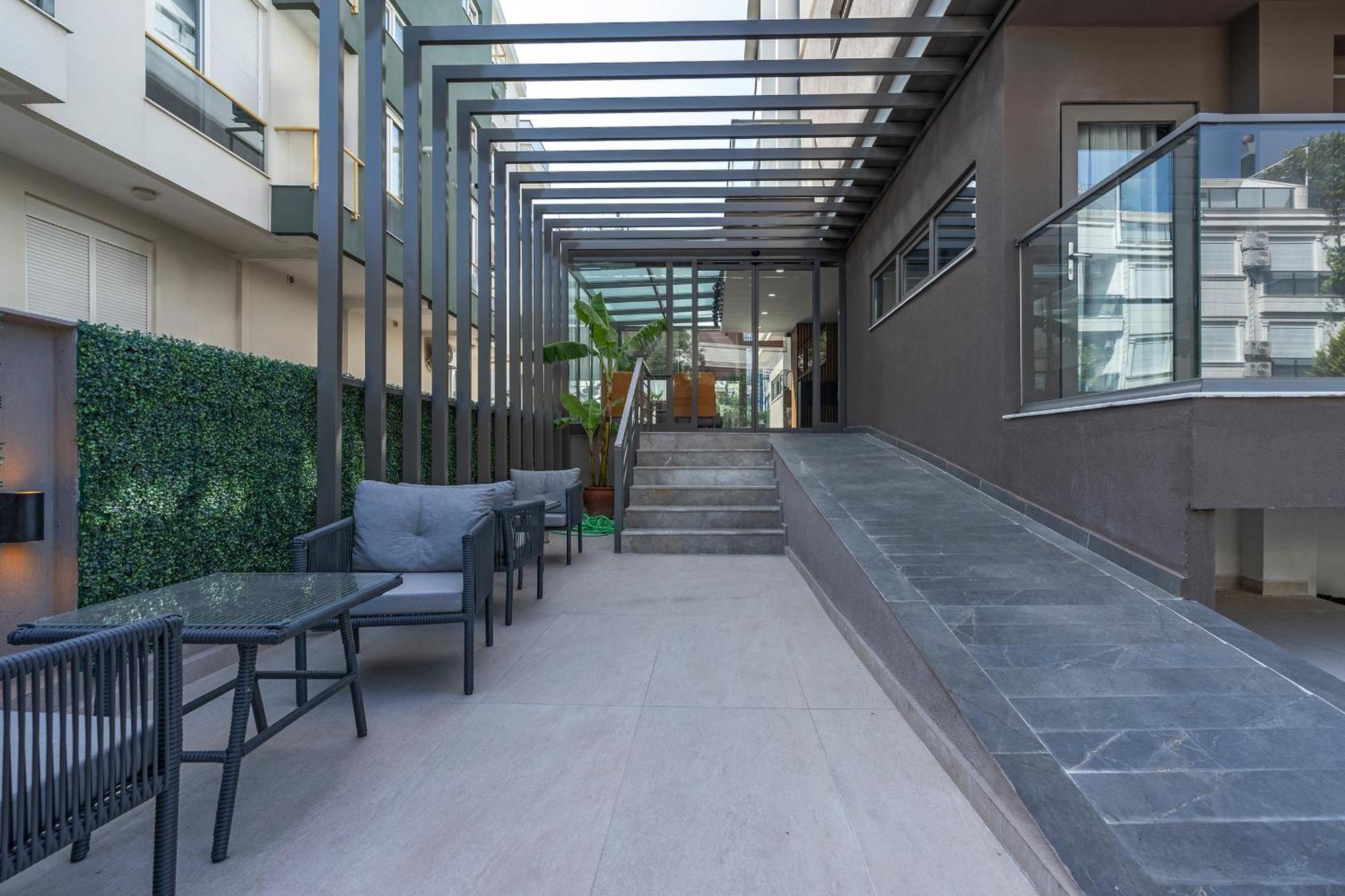 Doqu Suites Hotel Анталия Екстериор снимка